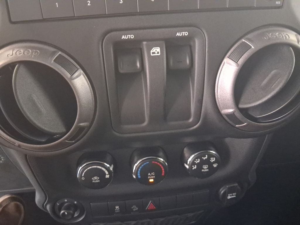 2018 Jeep Wrangler JK Willy Wheeler W 4x4