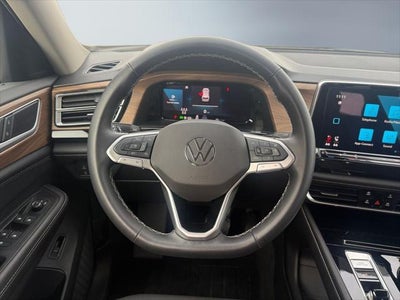 2025 Volkswagen Atlas 2.0T SE w/Technology