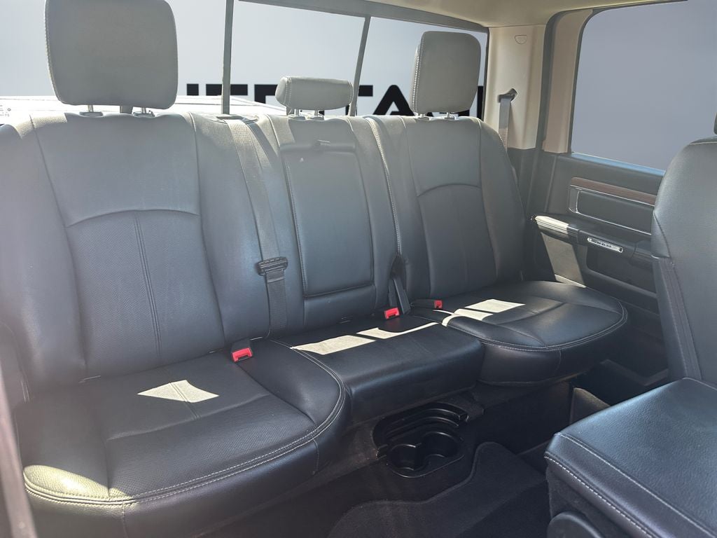 2018 RAM 3500 Laramie Crew Cab 4x4 8' Box