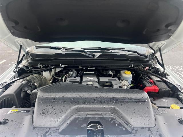 2022 RAM 2500 Big Horn Crew Cab 4x4 8' Box