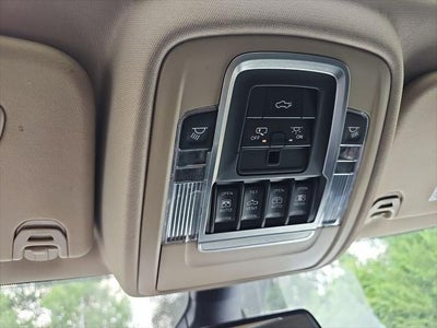 2019 RAM 1500 Laramie Crew Cab 4x4 5'7' Box