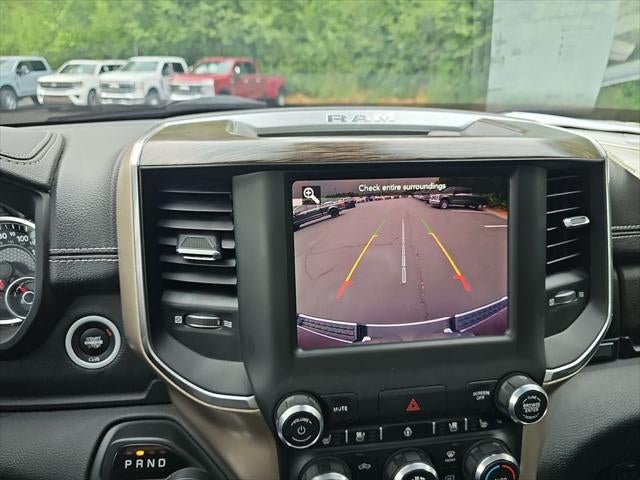 2019 RAM 1500 Laramie Crew Cab 4x4 5'7' Box