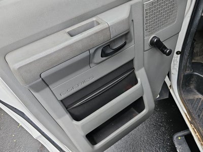 2011 Ford E-350 Cutaway Base