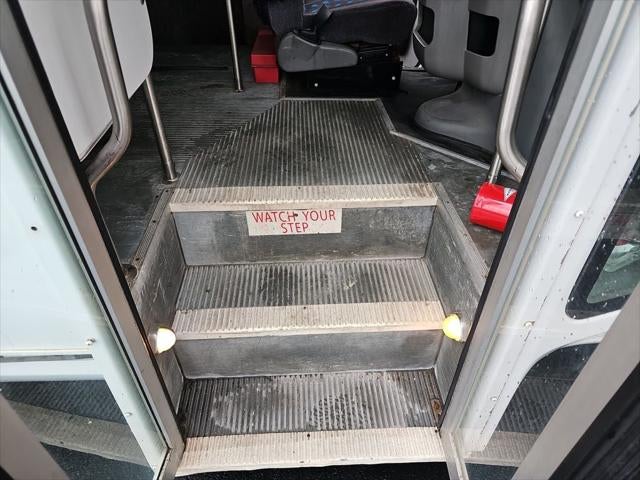 2011 Ford E-350 Cutaway Base