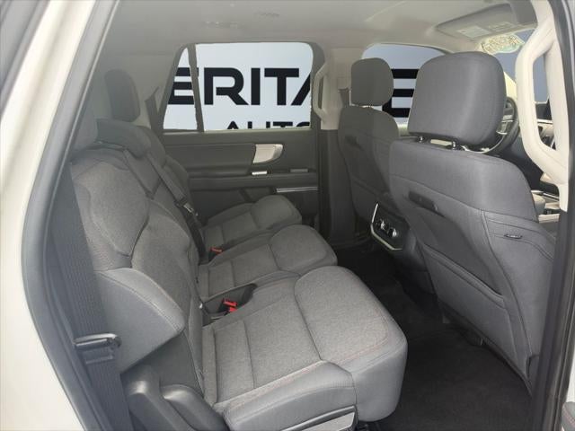 2025 Ford Expedition Active MAX