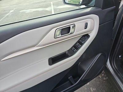 2026 Ford Explorer Active w/100A Pkg