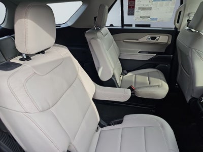 2026 Ford Explorer Active w/100A Pkg