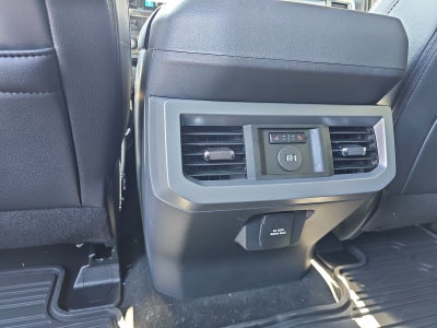 2027 Ford F-350 LARIAT