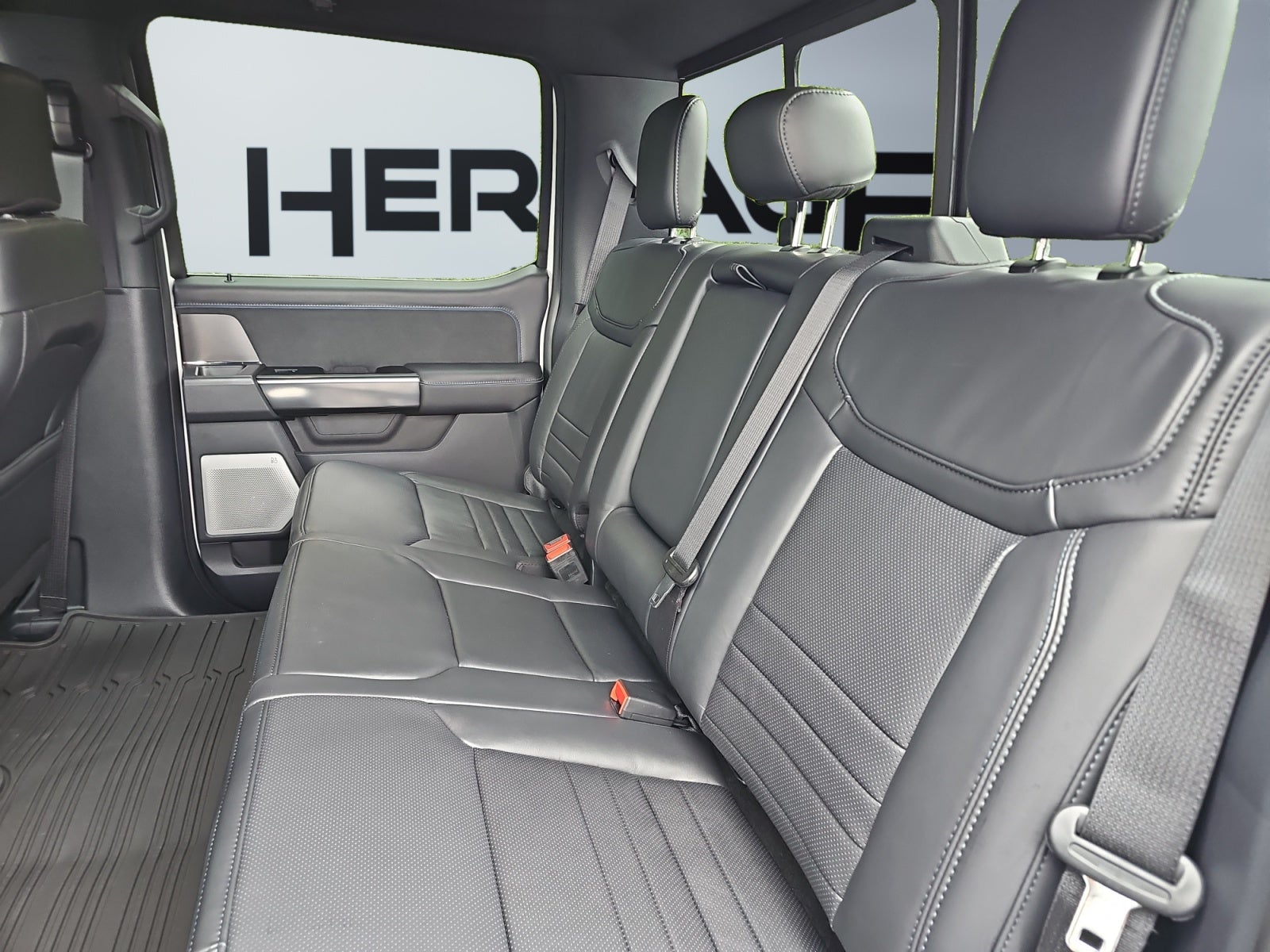 2027 Ford F-350 Platinum