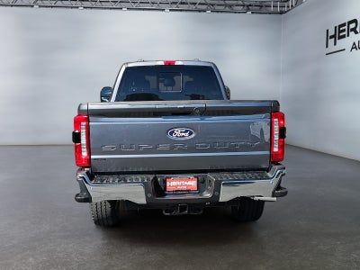 2027 Ford F-350 LARIAT