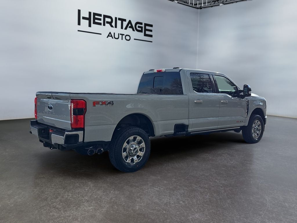 2026 Ford F-350 LARIAT