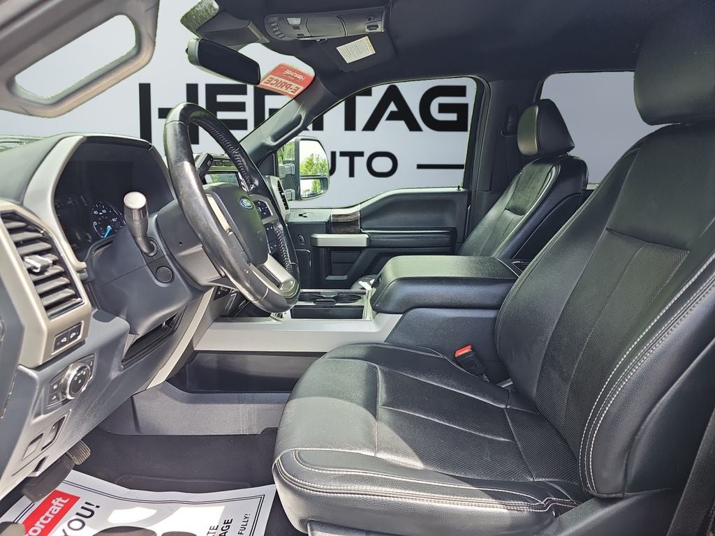 2022 Ford F-350 LARIAT