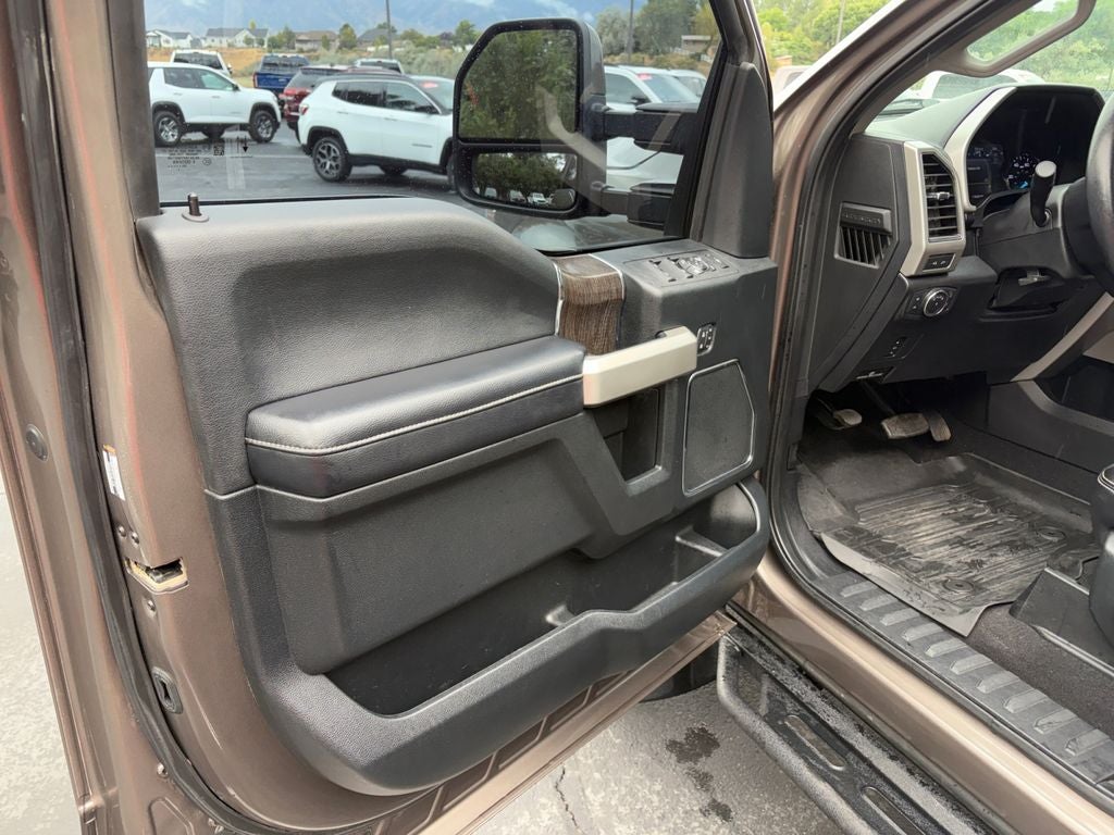 2020 Ford F-350 LARIAT