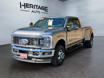 2027 Ford F-350 LARIAT
