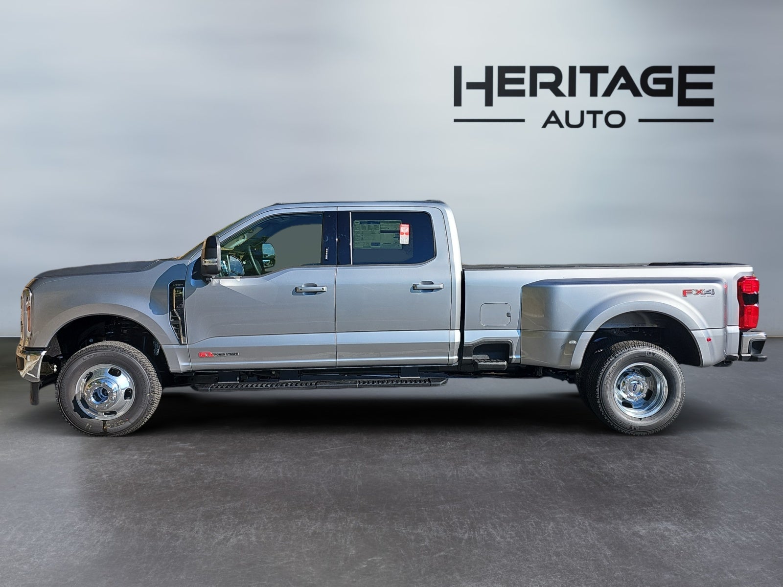 2027 Ford F-350 LARIAT