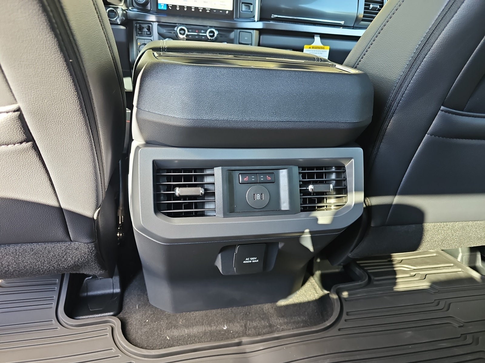 2027 Ford F-350 LARIAT