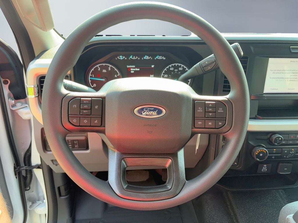 2026 Ford F-350 XLT