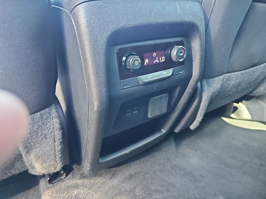 2024 Chevrolet Traverse AWD LT