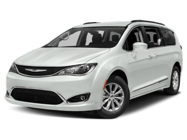 2018 Chrysler Pacifica Touring L Plus's photo