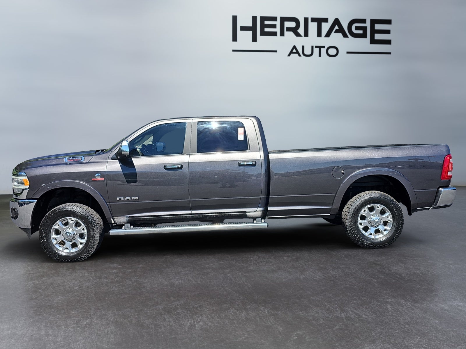 2021 RAM 3500 Laramie Crew Cab 4x4 8' Box