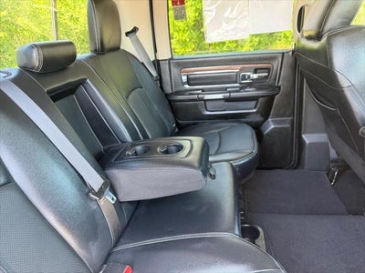 2018 RAM 2500 Laramie Crew Cab 4x4 6'4' Box