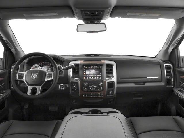 2017 RAM 2500 Laramie Crew Cab 4x4 6'4' Box