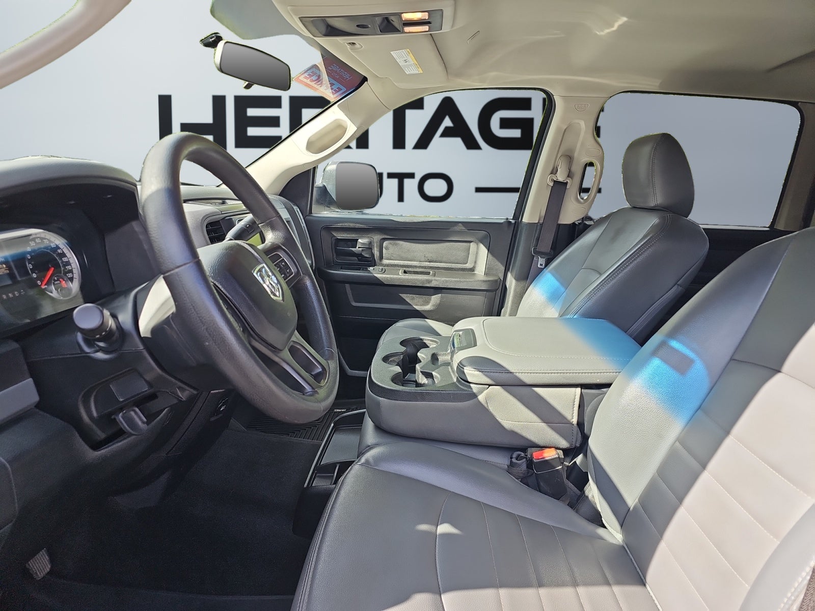 2018 RAM 2500 Tradesman Crew Cab 4x4 8' Box