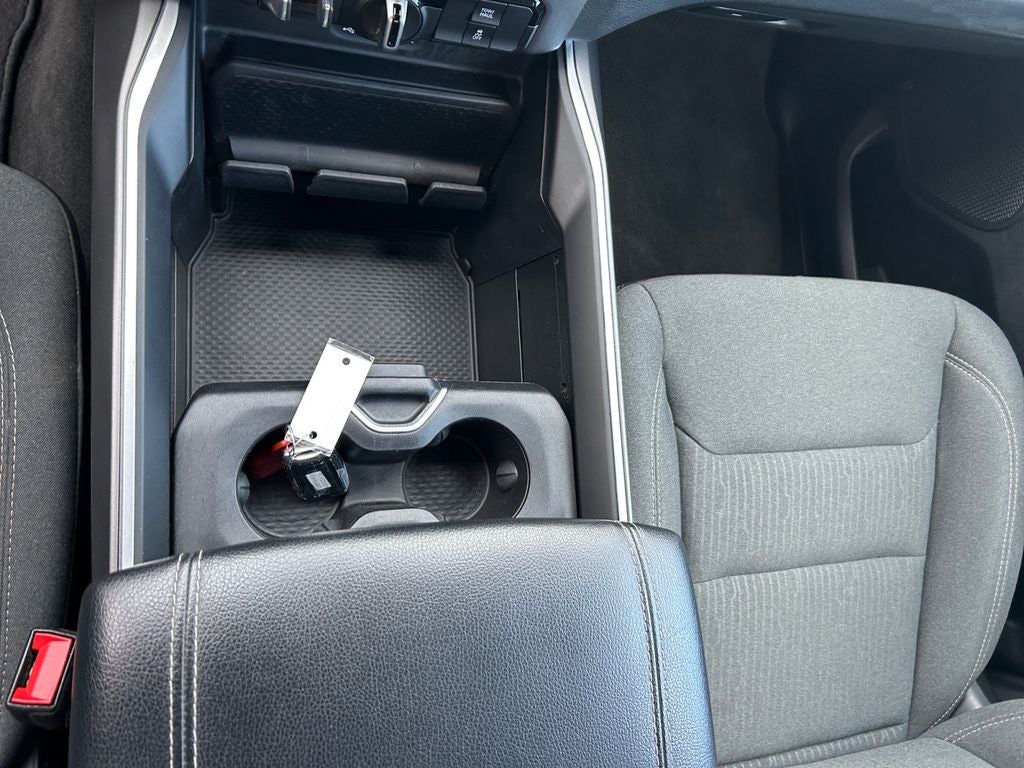 2022 RAM 1500 Lone Star Quad Cab 4x4 6'4' Box