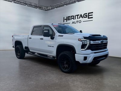 2024 Chevrolet Silverado 4WD Crew Cab Standard Bed LTZ