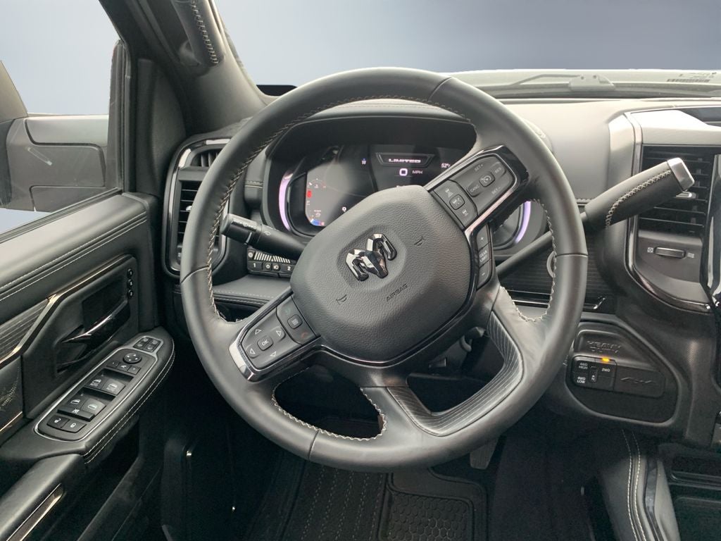 2023 RAM 3500 Limited Crew Cab 4x4 6'4' Box