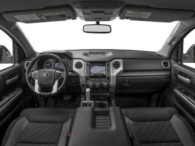 2017 Toyota Tundra SR5 5.7L V8