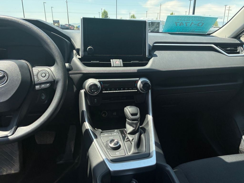 2025 Toyota RAV4 Hybrid LE