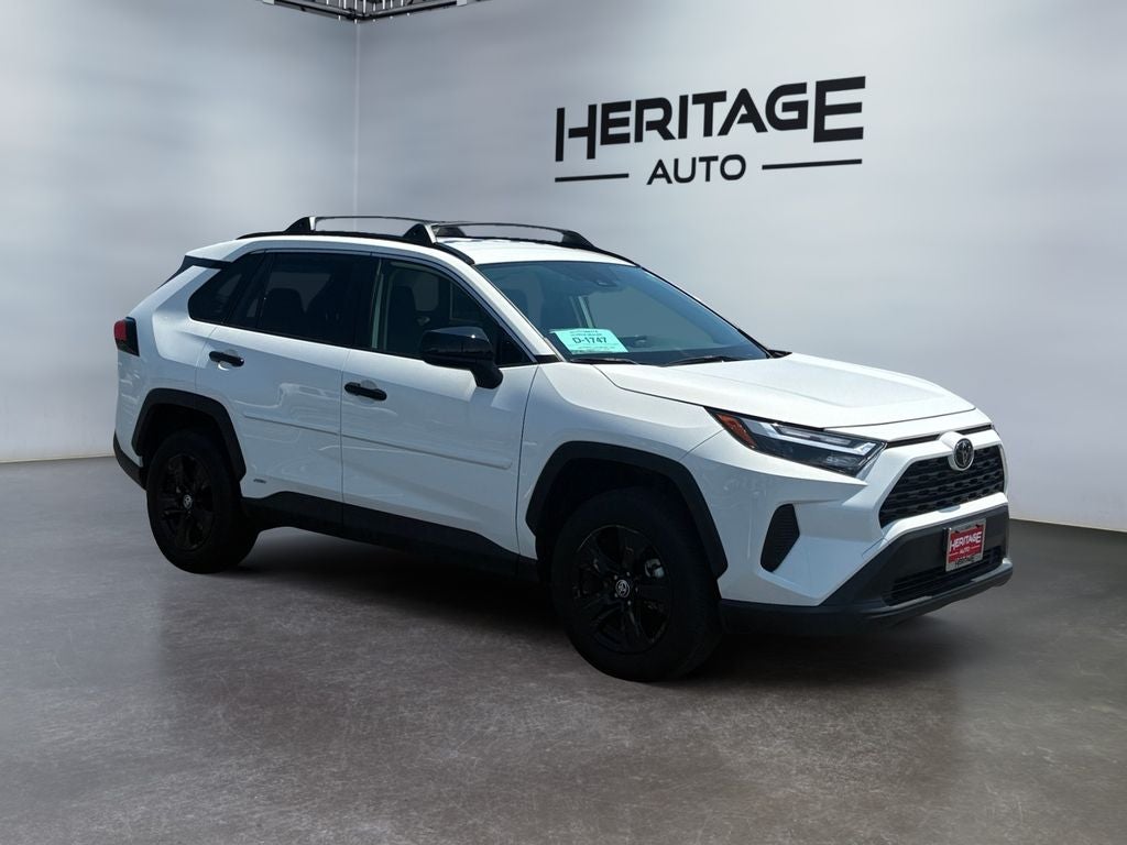 2025 Toyota RAV4 Hybrid LE