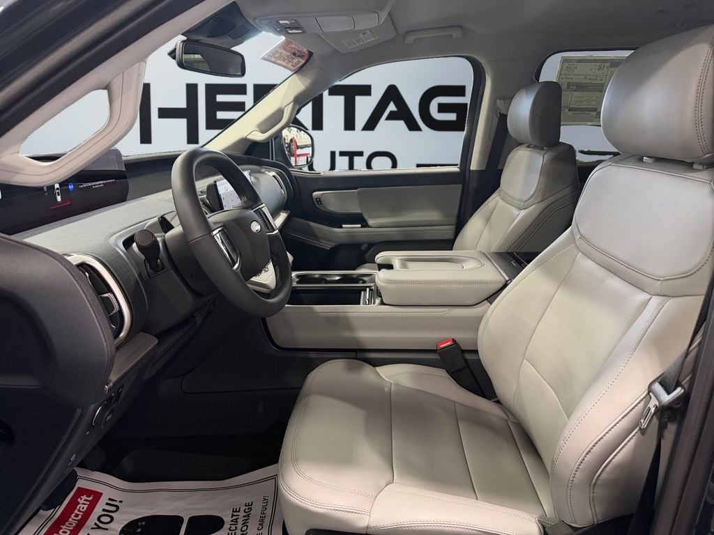 2026 Ford Expedition MAX Active