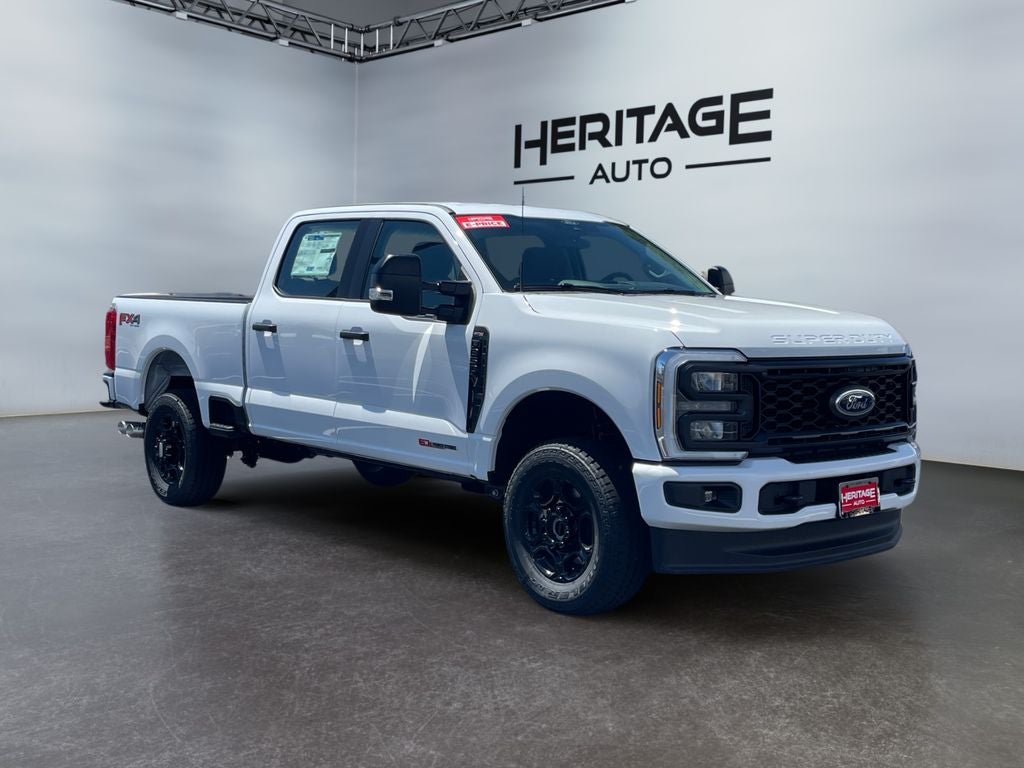 2026 Ford F-350 XLT 4WD Crew Cab 6.75' Box