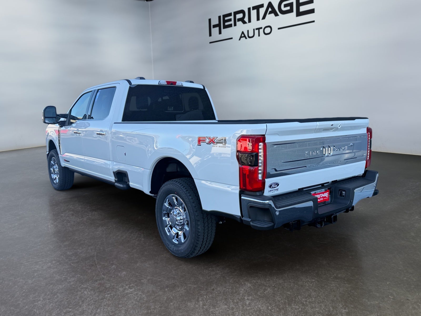 2027 Ford F-350 LARIAT