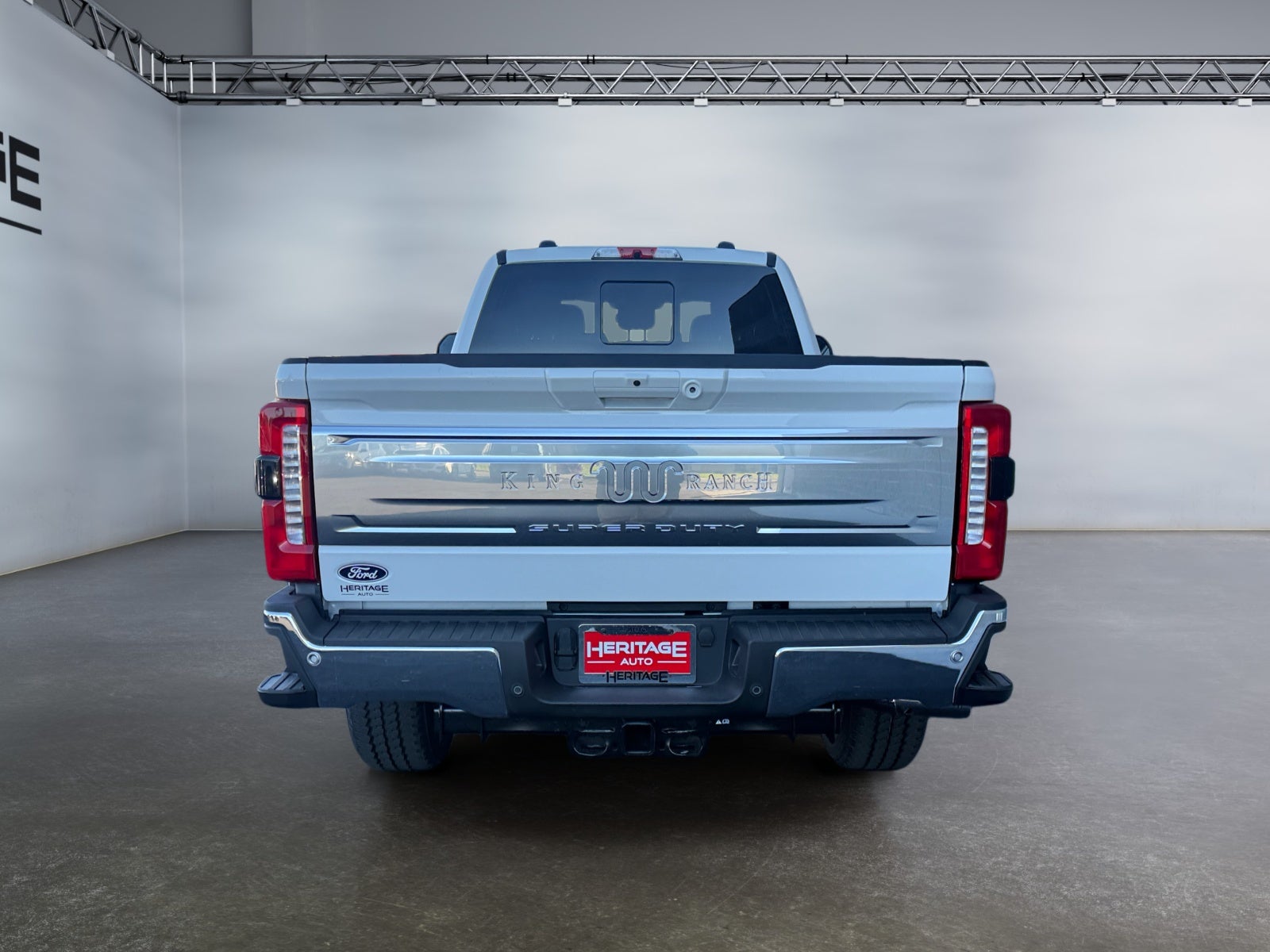 2027 Ford F-350 LARIAT
