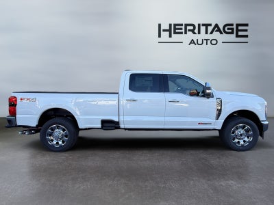2027 Ford F-350 LARIAT