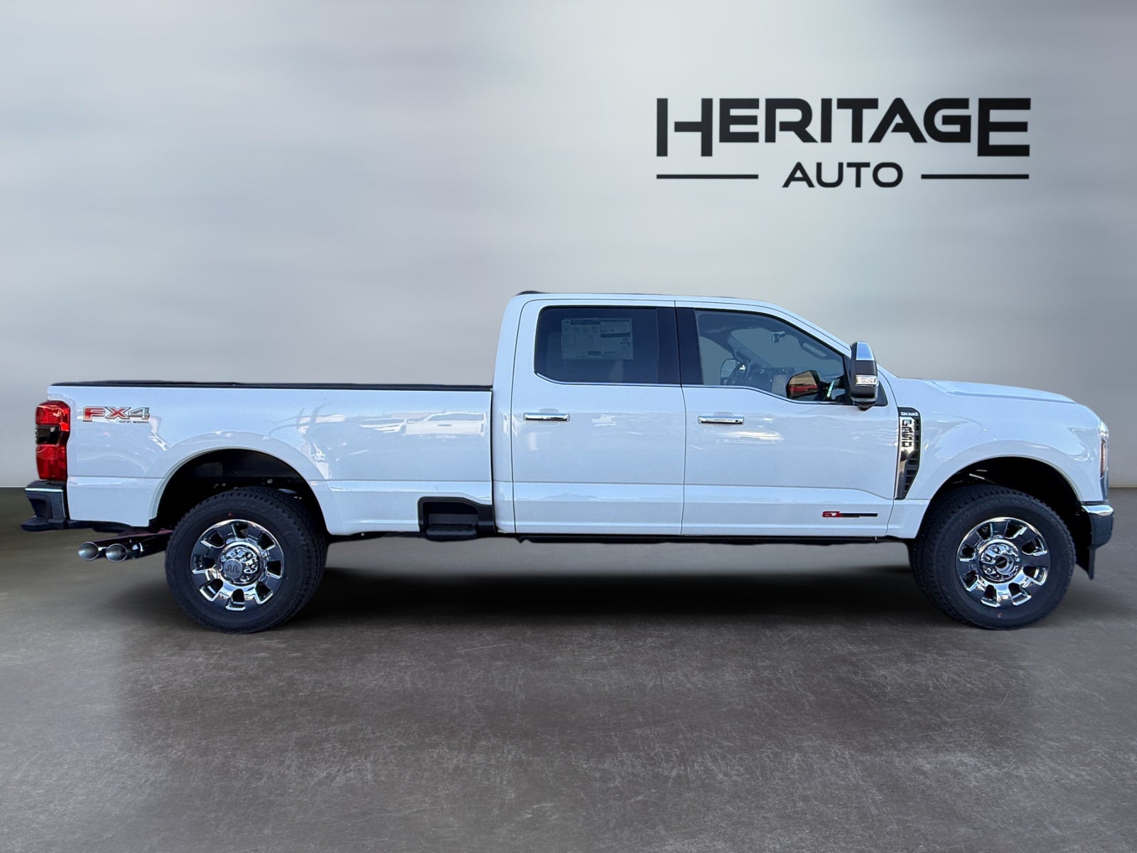 2027 Ford F-350 LARIAT