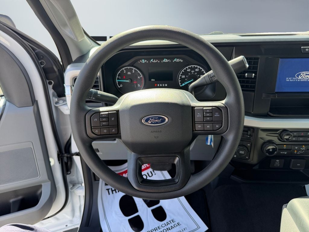 2026 Ford F-350 XL 4WD Crew Cab 8' Box