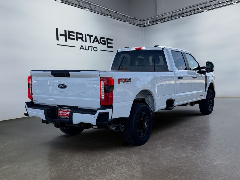 2026 Ford F-350 XL 4WD Crew Cab 8' Box