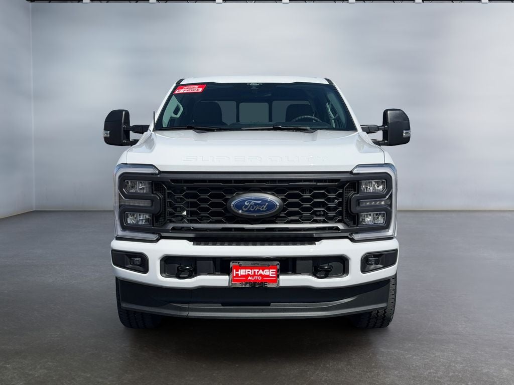 2026 Ford F-350 XL 4WD Crew Cab 8' Box