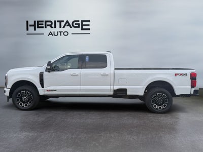 2026 Ford F-350 Platinum 4WD Crew Cab 8' Box