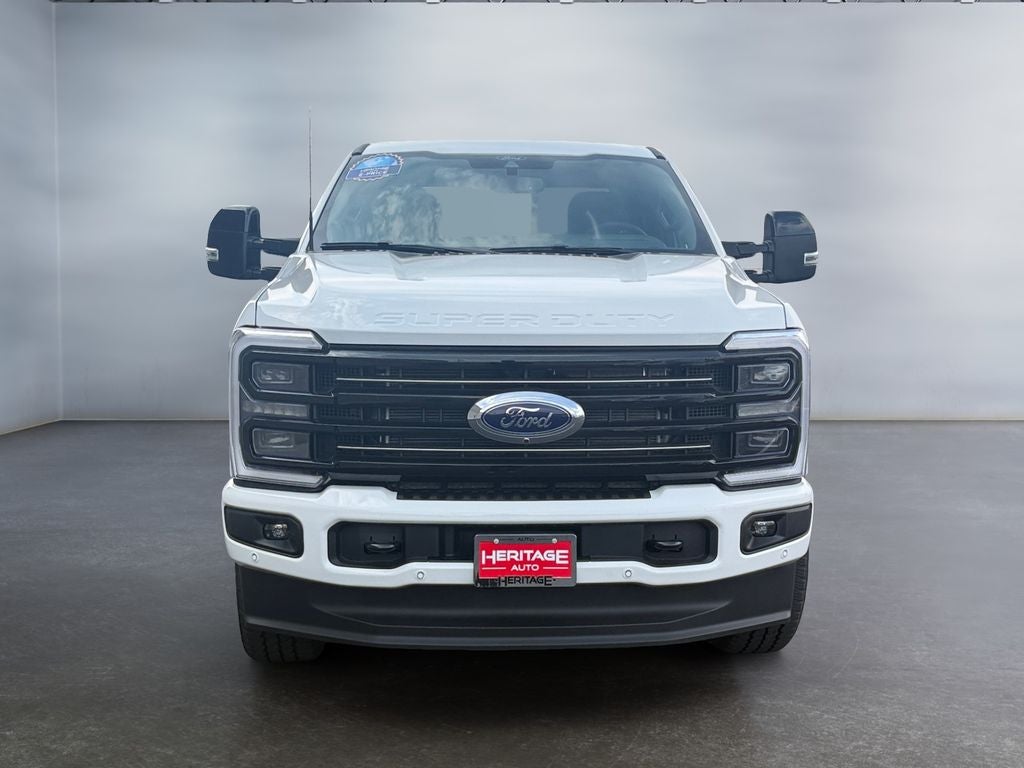 2026 Ford F-350 Platinum 4WD Crew Cab 8' Box