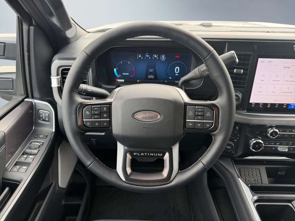 2026 Ford F-350 Platinum 4WD Crew Cab 8' Box