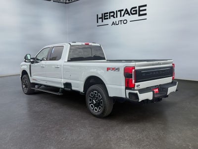 2026 Ford F-350 Platinum 4WD Crew Cab 8' Box