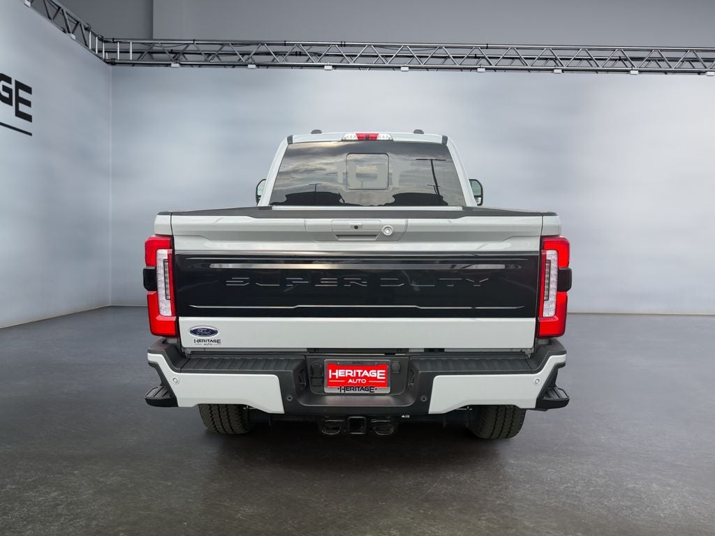 2026 Ford F-350 Platinum 4WD Crew Cab 8' Box