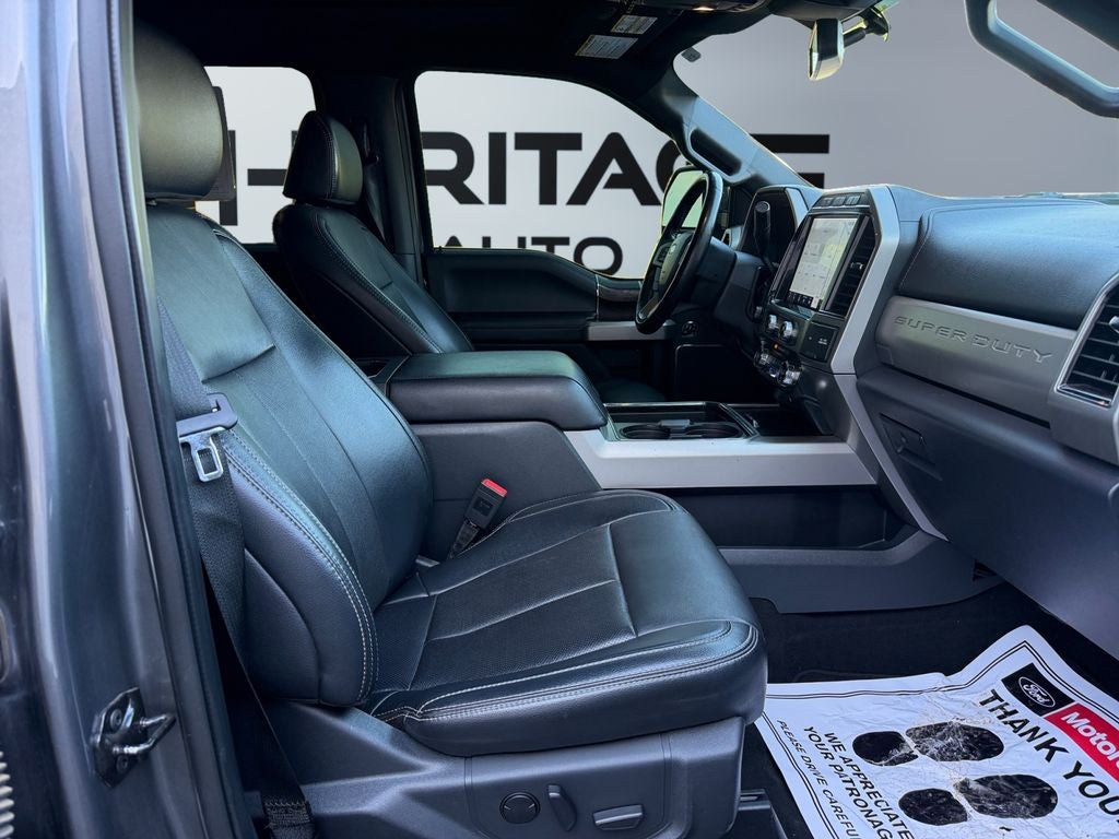 2022 Ford F-350 LARIAT