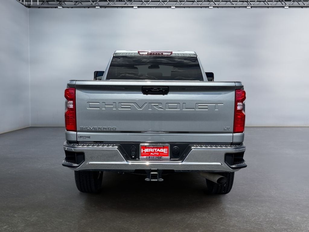 2025 Chevrolet Silverado LT