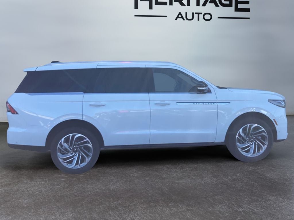 2025 Lincoln Navigator Reserve